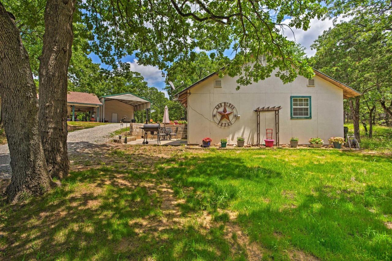 Lake Texoma Cabin - 1 Mi To Park And Boat Ramp! Willow Spring Екстериор снимка